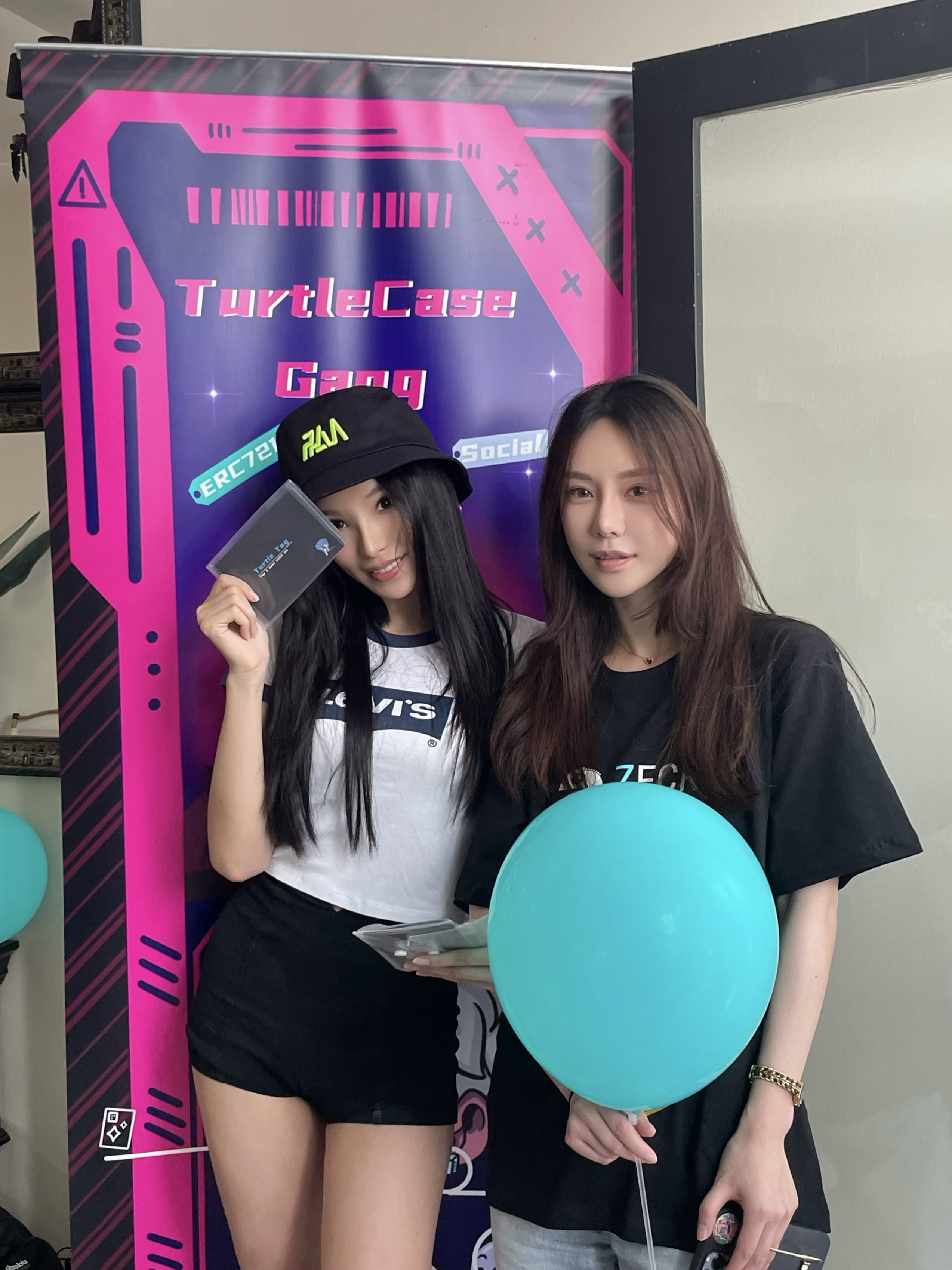 和 TurtleCaseGang anling 小姐姐
