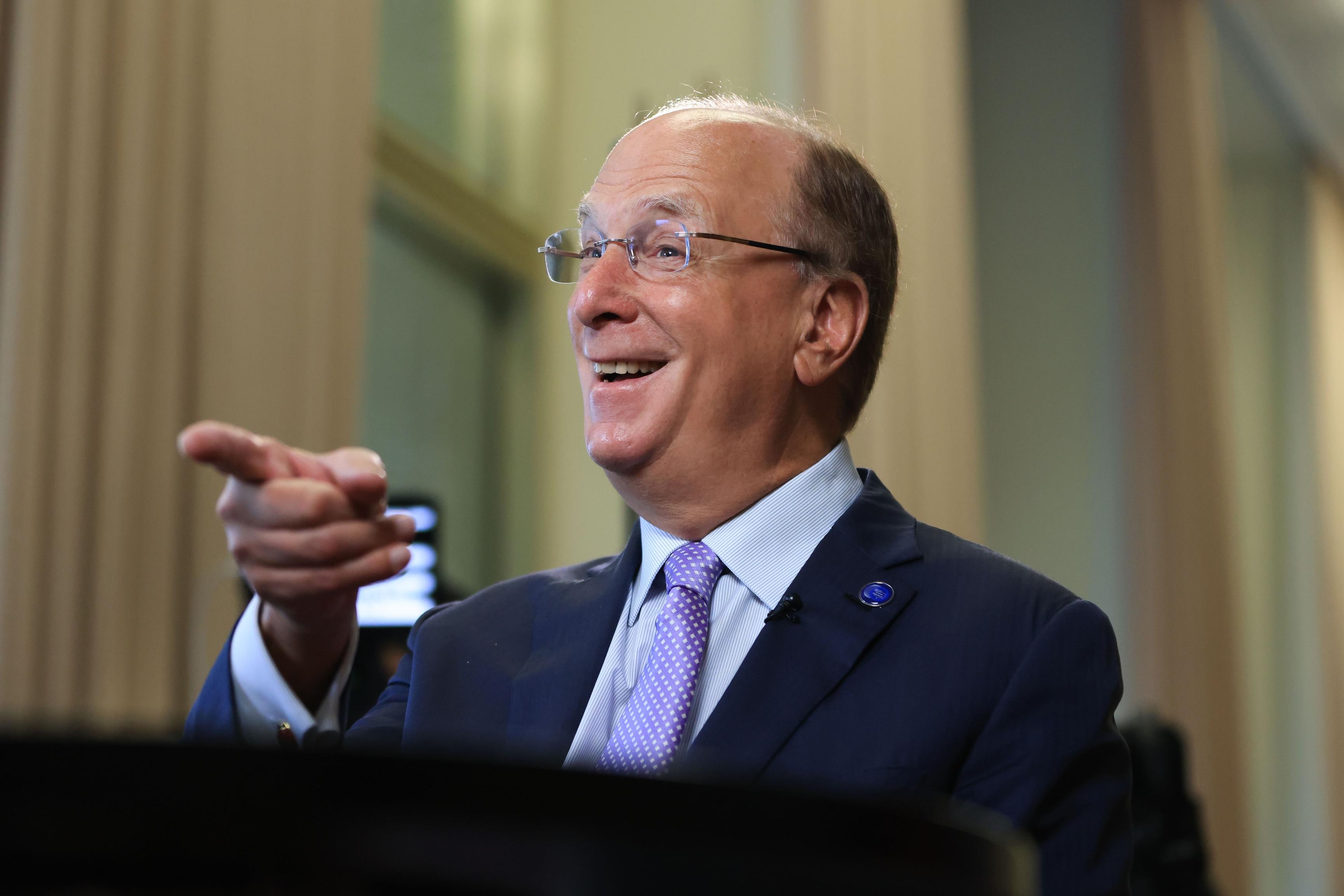bitcoin, bitcoin price, crypto, Larry Fink, BlackRock, image